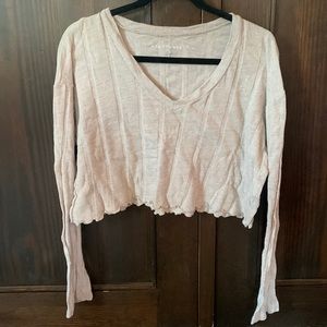 Medium Aeropostale long sleeve crop top